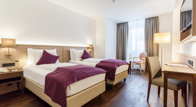 Crowne Plaza Salzburg - The Pitter, Rezerwuj Hotel Hotele w Salzburg ze śniadaniem, Śniadanie