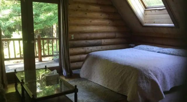 Redwood Log Cabin, Забронировать Дом для отпуска Кресент-Сити California North Coast