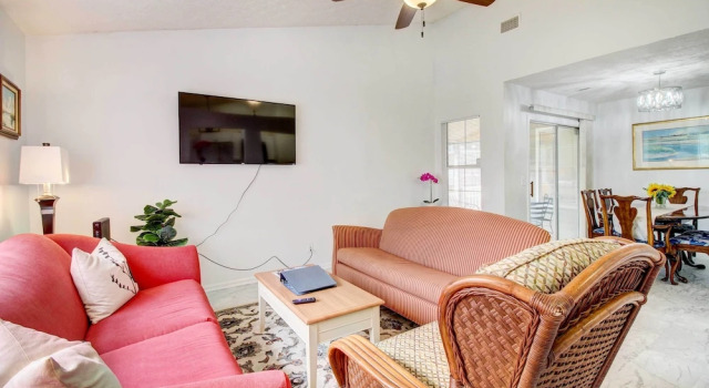Peaceful Savannah Home - 11 Mi to Beaches!, Boek Vakantiehuis Hotels in Georgia met parkeren, Parkeren
