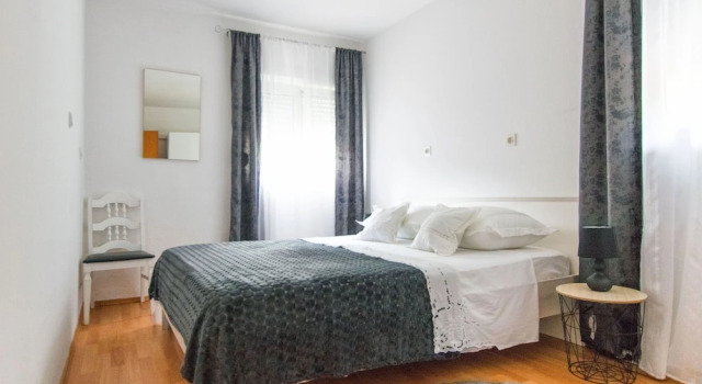Apartment Katica, Prenota Appartamento Hotel a Croatian Islands con parcheggio, Parcheggio