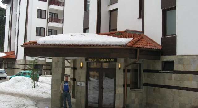 Flora Ski-slope Studio Apartment, Buchen Sie Ferienwohnung Hotels in Borowez mit Pool, Schwimmbad