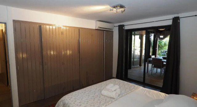 Вилла с 2 комнатами Maranatha, front de mer avec plage