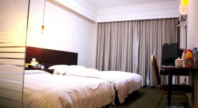 Easy Home Hotel, Rezerwuj Hotel Xinzheng Henan
