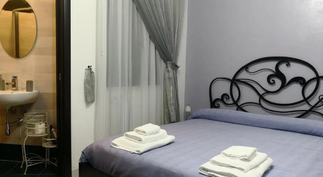 Номер Deluxe B&B LA CASA DI GIORGIA DI PELLICANO FRANCESCA
