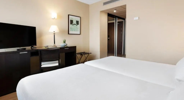Семейный номер Standard Hotel Sercotel Tudela Bardenas