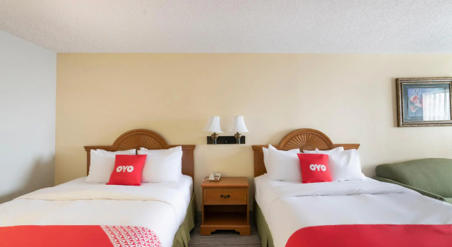 Четырёхместный номер Standard Red Roof Inn Stafford, TX