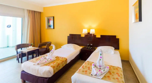 Двухместный номер Standard с видом на море Coral Sun Beach