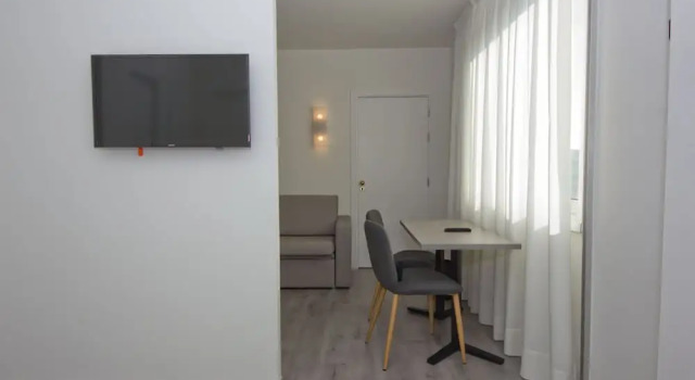 Шестиместный номер Standard Aparthotel Atenea Valles