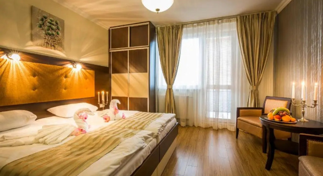 Deluxe Dvoulůžkový s manželskou postelí pokoj Hotel Sun