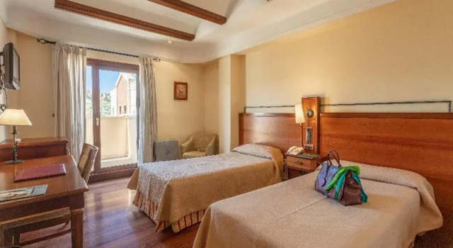 Двухместный номер Standard с балконом Hotel Abades Guadix