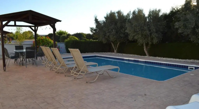 Вилла Makronissos Beach Villas