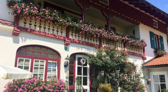 Sonnenhof - Ferienwohnung, Book Hotel Oberstaufen Bavaria