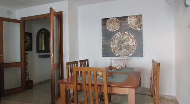4 Bedrooms Seaview Apartment