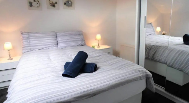 Апартаменты 4 Bed Apartment, Paisley - Near GLA Airport