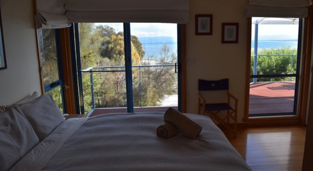 Waterline Holiday Home, Забронировать Отель Бизнес-отели Коулс-Бей, 4* 5*