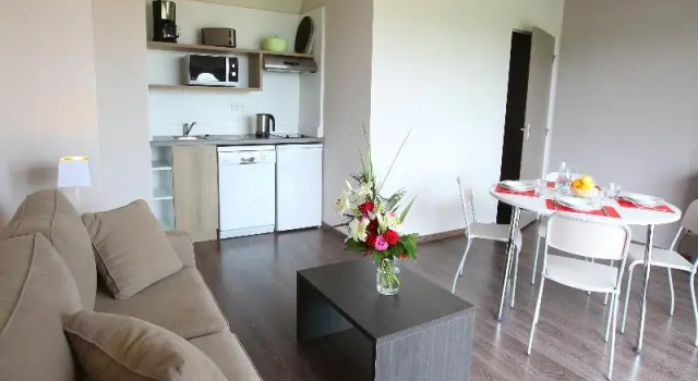 Кровать в общем номере Residence Le Domaine du Mont - Vacancéole