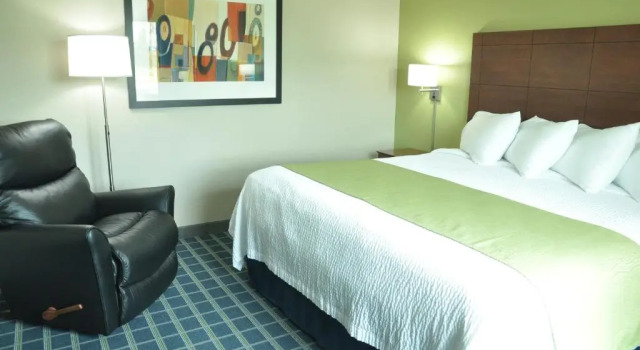 Студия Brookstone Lodge & Suites
