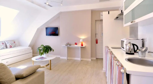 Апартаменты The Originals Boutique, Hôtel Le Londres, Saumur