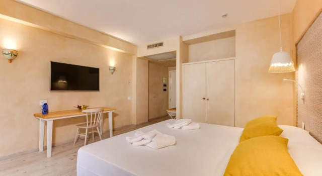 Трёхместный номер Superior с частичным видом на море Phi Hotel La Tonnara di Bonagia