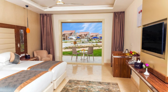 Двухместный номер Deluxe Pickalbatros Sea World Resort - Marsa Alam- "Aqua Park"