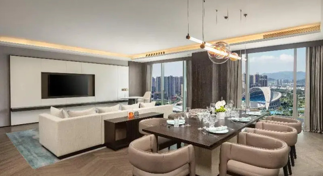 Люкс Standard Crowne Plaza Jiangmen Binjiang by IHG