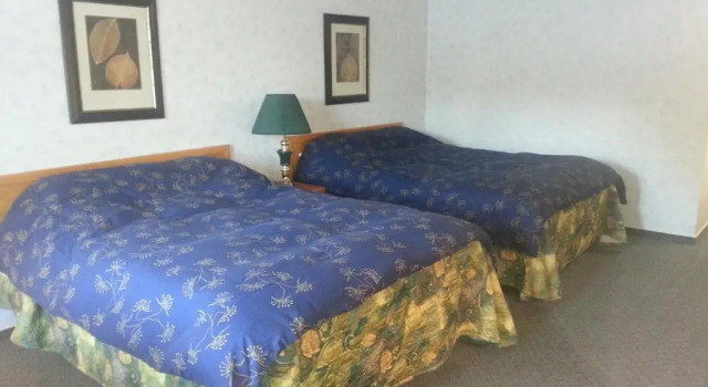Четырёхместный номер Standard Heritage Inn