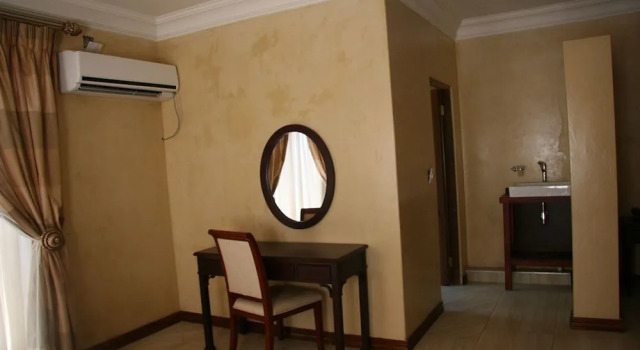 Kgaswane Country Lodge, Забронировать Отель Отели Северо-Западной провинции с завтраком, Завтраки