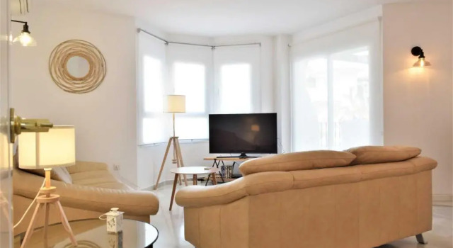 Ático duplex en Los Naranjos, Marbella, Забронировать Отель Марбелья Коста-дель-Соль, рядом с Художественный музей Ralli
