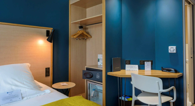 Best Western Montecristo-Bastia, Забронировать Отель Отели Бастия 3 звезды, рядом с Statue of Napoléon Bonaparte, 3*