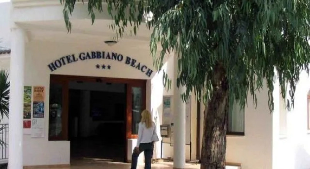 Hotel Gabbiano Beach, Varaa Hotelli Hotellit Vieste uima-altaalla, Uima-allas