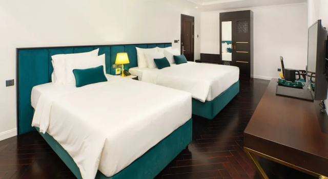 Трёхместный семейный номер Standard The Almin Hotel