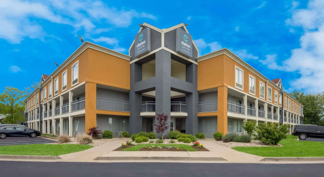 Clarion Pointe Indianapolis Northeast