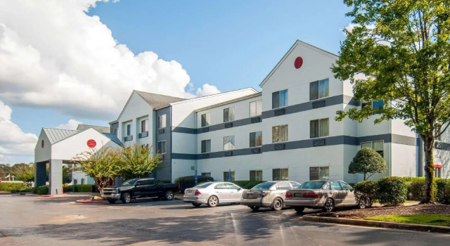Quality Inn & Suites, Buchen Sie Hotel Hotels in New England mit Frühstück, Frühstück