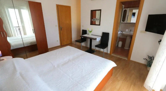 Студия Apartments Trogrlić