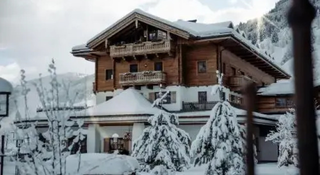 Familien Natur Resort Moar Gut 4*S, Забронировать Курортный отель Отели Зальцбурга 4 звезды, 4*