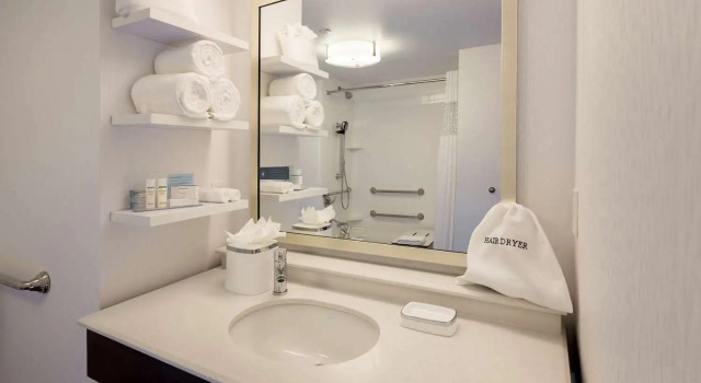 Номер Standard Hampton Inn & Suites San Diego-Poway