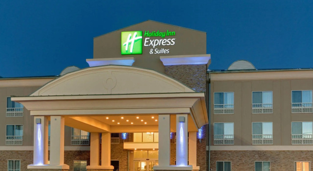 Четырёхместный номер Standard Holiday Inn Express Hotels Grants - Milan by IHG