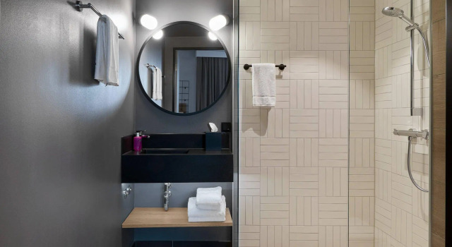 Двухместный семейный номер Moxy Sleeper Moxy Cologne Bonn Airport