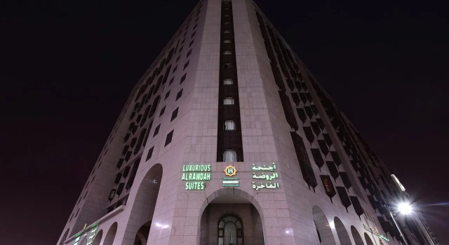 Luxurios Alrawdan Suites, Забронировать Отель Отели Медины 4 звезды, рядом с Al Baqia Cemetry, 4*