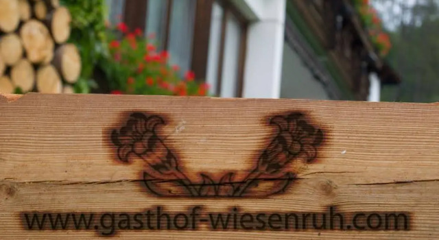 Wiesenruh Gasthof, Rezerwuj Hotel Hotele w Tyrol z parkingiem, Parking