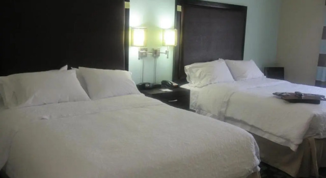 Четырёхместный люкс студия Hampton Inn & Suites Nashville at Opryland