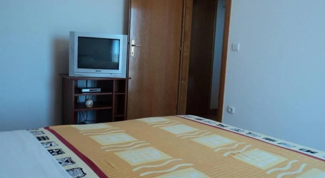 Apartments Deranja