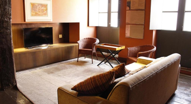San Diego Suítes Hotel Quadrado, Забронировать Отель Санта-Барбара Минас-Жерайс