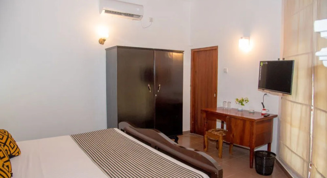 Goldi Villa