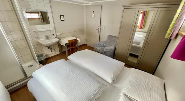 Двухместный номер Standard Цокольный этаж Lech Hostel