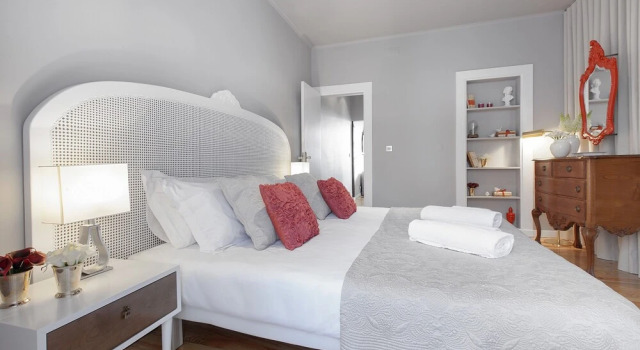 Sweet Inn Apartments Rua De Sao Mamede, Забронировать Апартаменты/квартира Санта-Мария-Майор Лиссабон, рядом с Money Museum