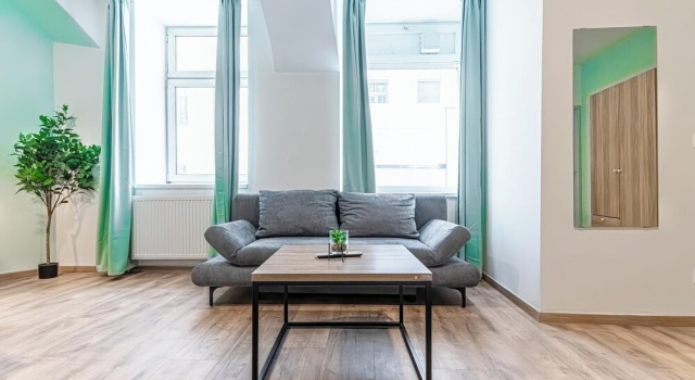 Neighboring Apartments Near Westbahnhof