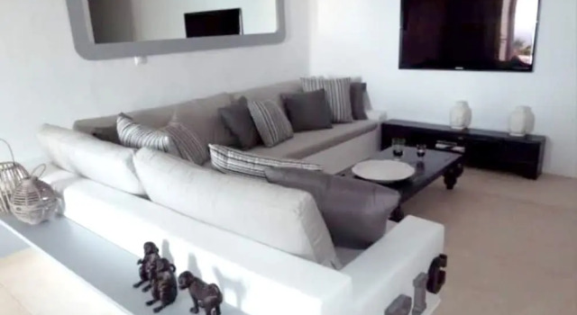 Villa With 6 Bedrooms in Mikonos, With Wonderful sea View, Private Poo