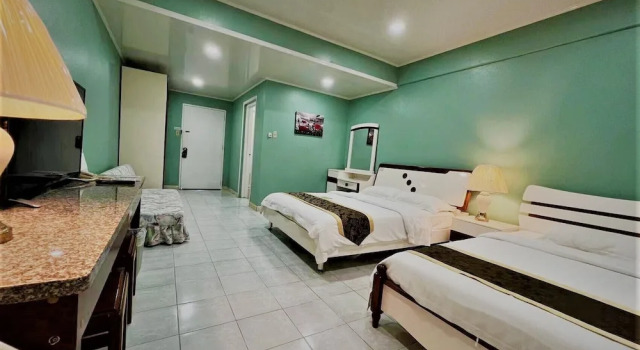 Семейный номер Standard Beach Garden Hotel
