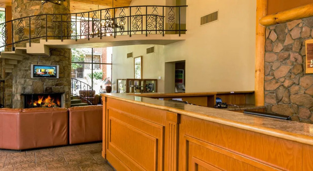 River Terrace Resort & Convention Center, Забронировать Курортный отель Отели Гатлинберг 3 звезды, рядом с Hillbilly Golf, 3*